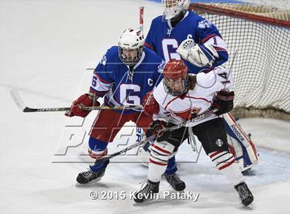 Thumbnail 2 in Glastonbury vs. Greenwich (CIAC D1 Semifinal) photogallery.