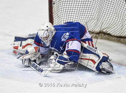 Thumbnail 2 in Glastonbury vs. Greenwich (CIAC D1 Semifinal) photogallery.