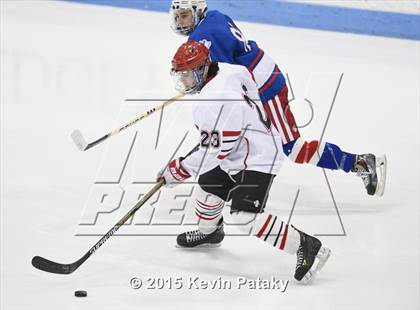 Thumbnail 3 in Glastonbury vs. Greenwich (CIAC D1 Semifinal) photogallery.