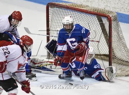 Thumbnail 3 in Glastonbury vs. Greenwich (CIAC D1 Semifinal) photogallery.