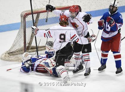 Thumbnail 3 in Glastonbury vs. Greenwich (CIAC D1 Semifinal) photogallery.