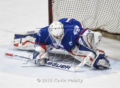 Thumbnail 3 in Glastonbury vs. Greenwich (CIAC D1 Semifinal) photogallery.