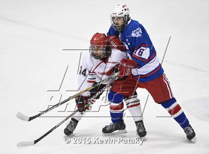 Thumbnail 1 in Glastonbury vs. Greenwich (CIAC D1 Semifinal) photogallery.
