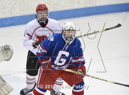 Thumbnail 2 in Glastonbury vs. Greenwich (CIAC D1 Semifinal) photogallery.