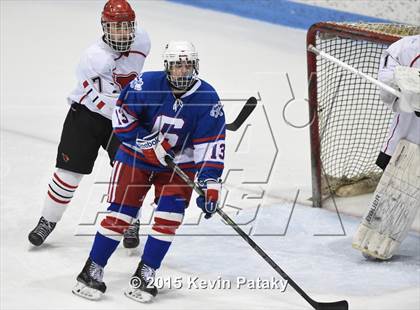 Thumbnail 3 in Glastonbury vs. Greenwich (CIAC D1 Semifinal) photogallery.
