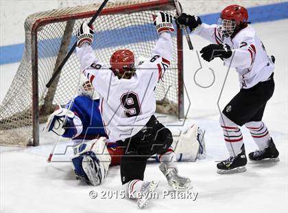 Thumbnail 2 in Glastonbury vs. Greenwich (CIAC D1 Semifinal) photogallery.