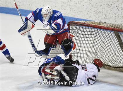 Thumbnail 3 in Glastonbury vs. Greenwich (CIAC D1 Semifinal) photogallery.