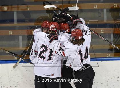 Thumbnail 2 in Glastonbury vs. Greenwich (CIAC D1 Semifinal) photogallery.
