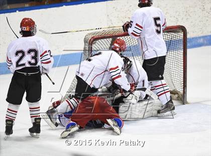 Thumbnail 2 in Glastonbury vs. Greenwich (CIAC D1 Semifinal) photogallery.