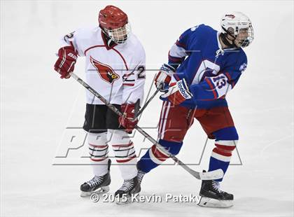 Thumbnail 3 in Glastonbury vs. Greenwich (CIAC D1 Semifinal) photogallery.