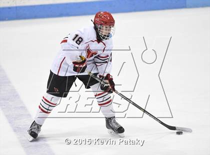 Thumbnail 3 in Glastonbury vs. Greenwich (CIAC D1 Semifinal) photogallery.