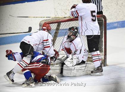 Thumbnail 2 in Glastonbury vs. Greenwich (CIAC D1 Semifinal) photogallery.