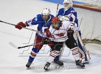 Thumbnail 3 in Glastonbury vs. Greenwich (CIAC D1 Semifinal) photogallery.