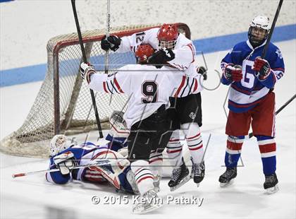 Thumbnail 1 in Glastonbury vs. Greenwich (CIAC D1 Semifinal) photogallery.