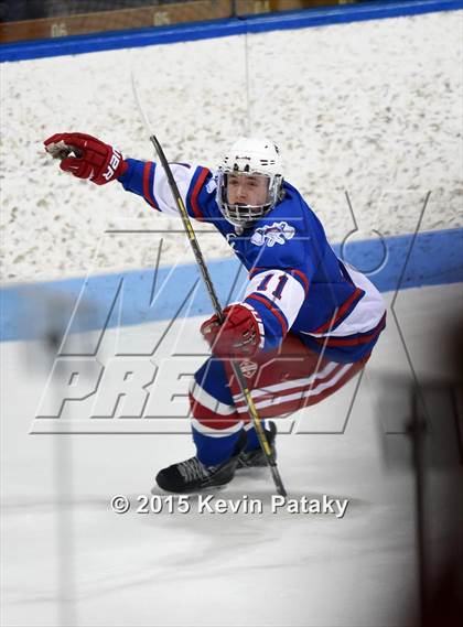 Thumbnail 3 in Glastonbury vs. Greenwich (CIAC D1 Semifinal) photogallery.