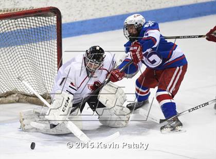 Thumbnail 3 in Glastonbury vs. Greenwich (CIAC D1 Semifinal) photogallery.