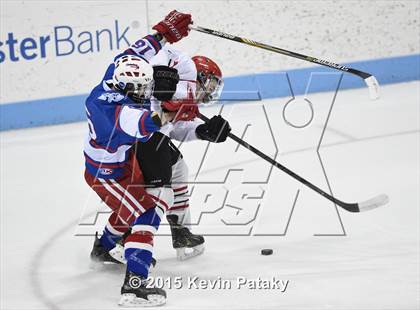 Thumbnail 2 in Glastonbury vs. Greenwich (CIAC D1 Semifinal) photogallery.