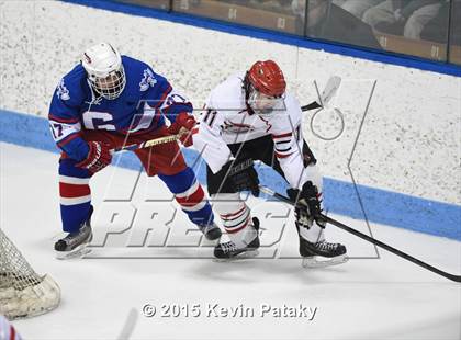 Thumbnail 3 in Glastonbury vs. Greenwich (CIAC D1 Semifinal) photogallery.