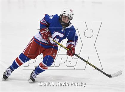 Thumbnail 3 in Glastonbury vs. Greenwich (CIAC D1 Semifinal) photogallery.