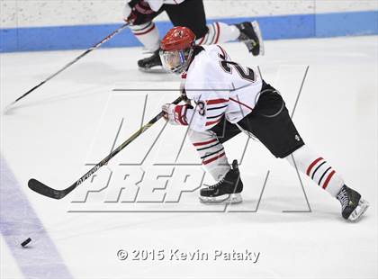 Thumbnail 3 in Glastonbury vs. Greenwich (CIAC D1 Semifinal) photogallery.