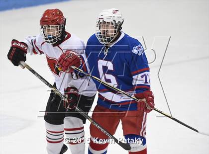 Thumbnail 3 in Glastonbury vs. Greenwich (CIAC D1 Semifinal) photogallery.