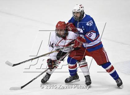 Thumbnail 3 in Glastonbury vs. Greenwich (CIAC D1 Semifinal) photogallery.