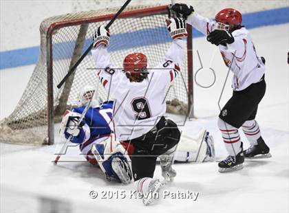 Thumbnail 3 in Glastonbury vs. Greenwich (CIAC D1 Semifinal) photogallery.