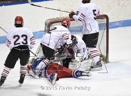 Thumbnail 3 in Glastonbury vs. Greenwich (CIAC D1 Semifinal) photogallery.