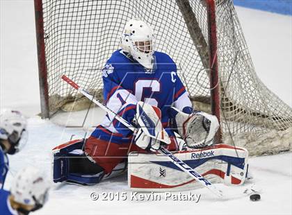 Thumbnail 2 in Glastonbury vs. Greenwich (CIAC D1 Semifinal) photogallery.