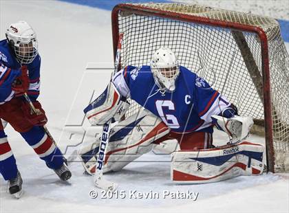 Thumbnail 2 in Glastonbury vs. Greenwich (CIAC D1 Semifinal) photogallery.