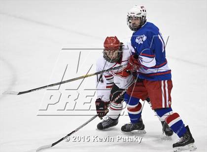 Thumbnail 3 in Glastonbury vs. Greenwich (CIAC D1 Semifinal) photogallery.