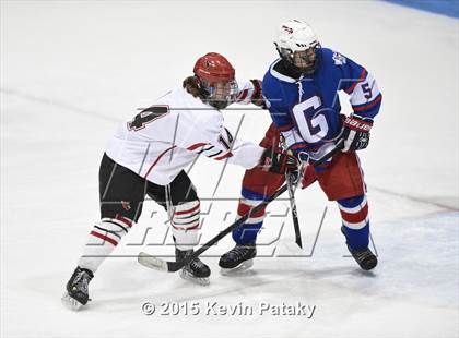Thumbnail 2 in Glastonbury vs. Greenwich (CIAC D1 Semifinal) photogallery.