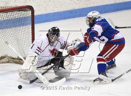 Thumbnail 2 in Glastonbury vs. Greenwich (CIAC D1 Semifinal) photogallery.