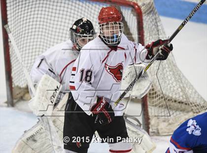 Thumbnail 3 in Glastonbury vs. Greenwich (CIAC D1 Semifinal) photogallery.