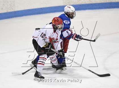Thumbnail 2 in Glastonbury vs. Greenwich (CIAC D1 Semifinal) photogallery.