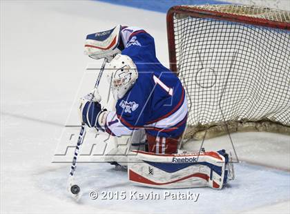 Thumbnail 3 in Glastonbury vs. Greenwich (CIAC D1 Semifinal) photogallery.