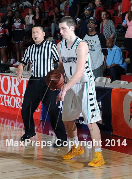 Thumbnail 3 in Renaissance Academy vs. View Park (CIF SoCal Regional D5 Final) photogallery.