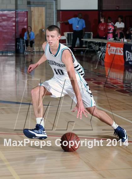 Thumbnail 3 in Renaissance Academy vs. View Park (CIF SoCal Regional D5 Final) photogallery.