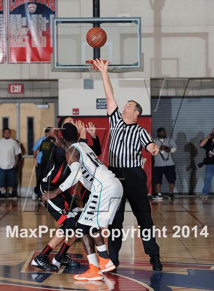 Thumbnail 2 in Renaissance Academy vs. View Park (CIF SoCal Regional D5 Final) photogallery.