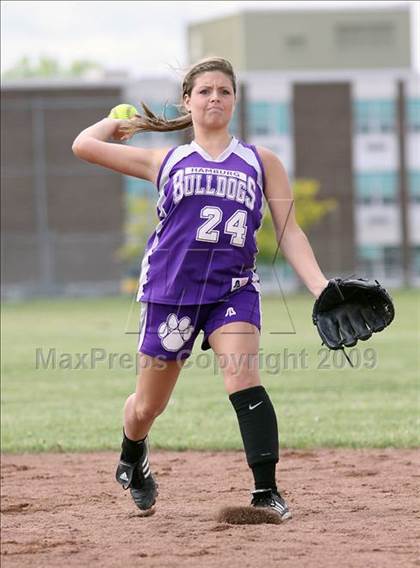 Thumbnail 3 in Hamburg vs West Seneca East (Section 6 Class A Prequarterfinal) photogallery.