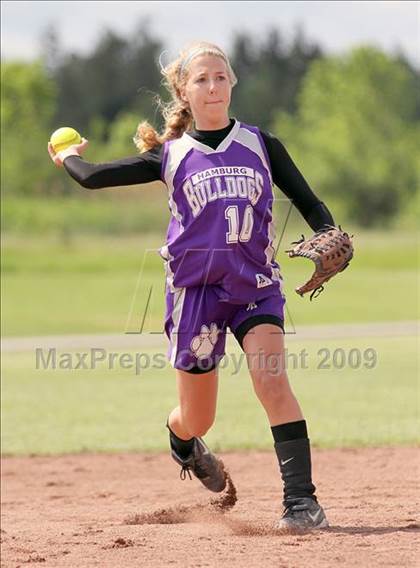 Thumbnail 1 in Hamburg vs West Seneca East (Section 6 Class A Prequarterfinal) photogallery.