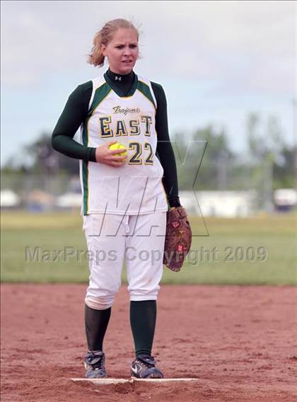 Thumbnail 3 in Hamburg vs West Seneca East (Section 6 Class A Prequarterfinal) photogallery.