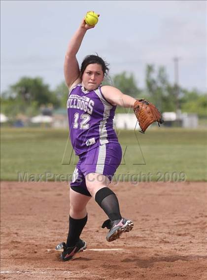 Thumbnail 2 in Hamburg vs West Seneca East (Section 6 Class A Prequarterfinal) photogallery.