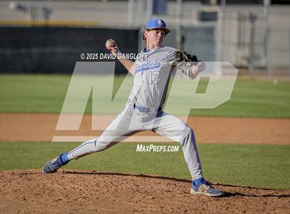 Thumbnail 1 in Santa Margarita @ Villa Park photogallery.