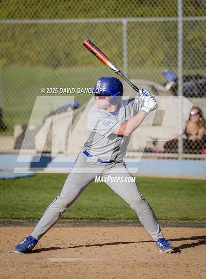 Thumbnail 3 in Santa Margarita @ Villa Park photogallery.