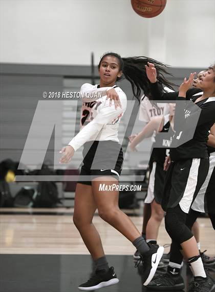 Thumbnail 3 in Bishop Montgomery vs Troy (Troy Classic) photogallery.