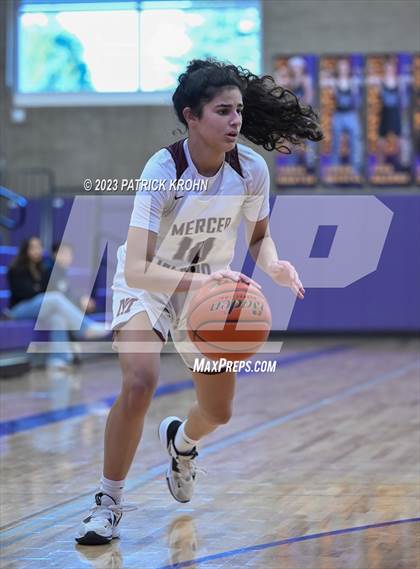 Thumbnail 2 in Hazen vs. Mercer Island photogallery.