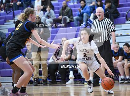 Thumbnail 1 in Hazen vs. Mercer Island photogallery.