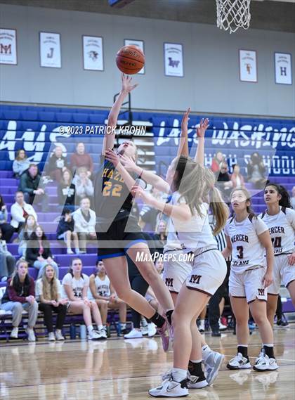 Thumbnail 1 in Hazen vs. Mercer Island photogallery.