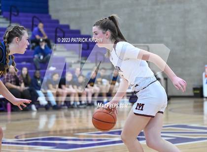 Thumbnail 1 in Hazen vs. Mercer Island photogallery.